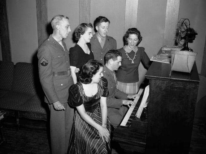 Just after 10 p.m. in the Melody Lounge, patrons were singing along to a popular war song with the pianist. A sailor and his date sought some privacy in the already dimly lit bar, and unscrewed a lightbulb to plunge their corner into darkness.