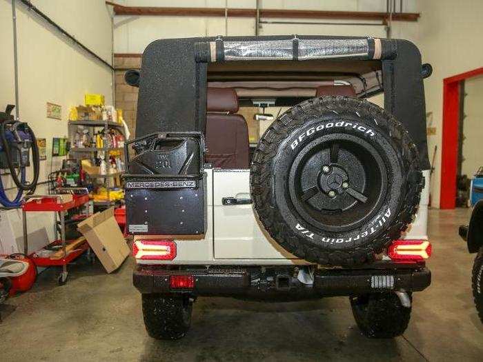 The bespoke G-Wagen has a OM602 diesel engine.