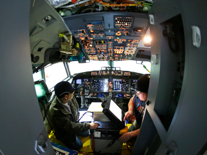 The while exterior of the two aircraft may be nearly identical, the cockpit is a dead give away when wondering if one is flying on the Max 8.