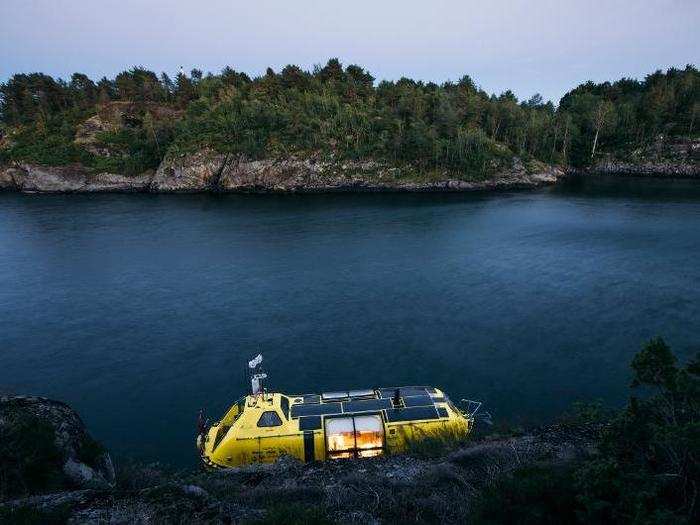 Stødig was built in Norway in 1997, and served as the lifeboat on the CalMac ferry on the Western Isles of Scotland.