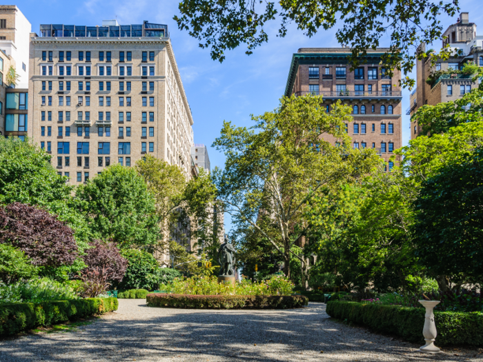 9. From 2010 to 2019, the median recorded sales price in Gramercy Park increased 109%