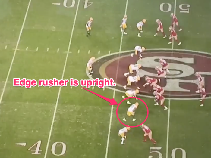 First, Shanahan recognizes that the Packers are in man-to-man coverage, with a difference on the edges.