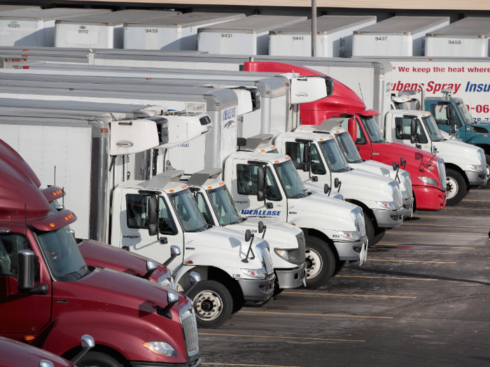 Arrow Trucking — 1,400 truck drivers