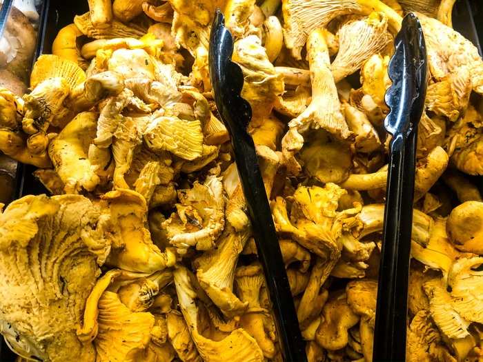 But despite a craving for chanterelles, at $13 for pound, we decided it wasn