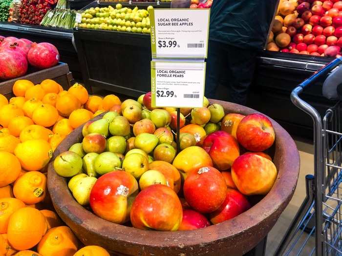 If a pound of apples is two to four apples depending on size, these apples cost at least a dollar each.