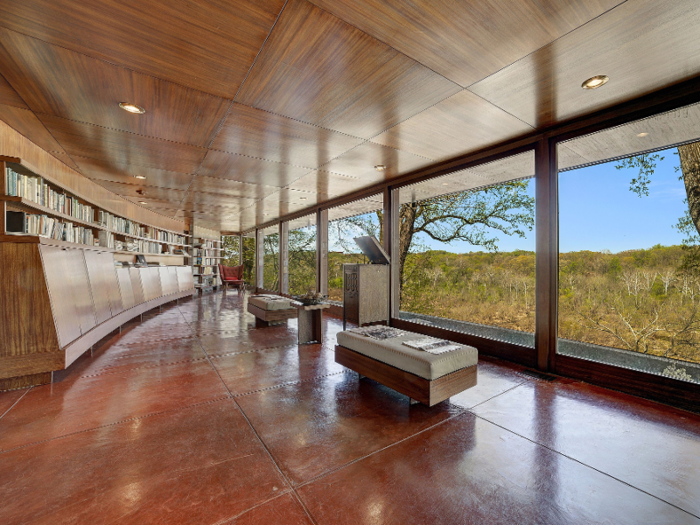 Like the main house, it was designed to allow for stunning views of the river and natural landscape.