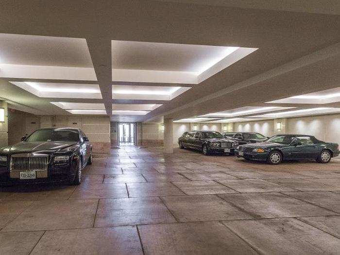 Along the entrance is access to an underground parking garage, which can fit 30 cars.