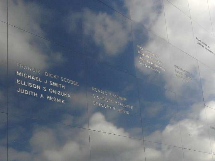 On the 20th anniversary of the Challenger explosion, June Scobee Rodgers — the widow of Dick Scobee — placed this wreath was placed at the memorial.