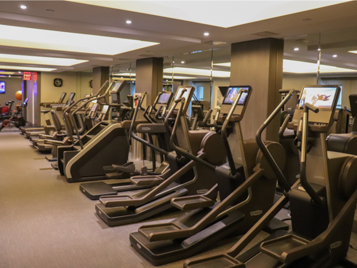 It seemed to have a comprehensive array of cardio equipment, free weights, and even a Peloton bike.