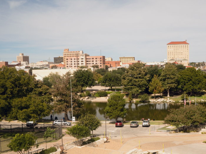 Residents of Lubbock, Texas, saw a 9% decrease in rent prices for one-bedroom apartments in 2019.