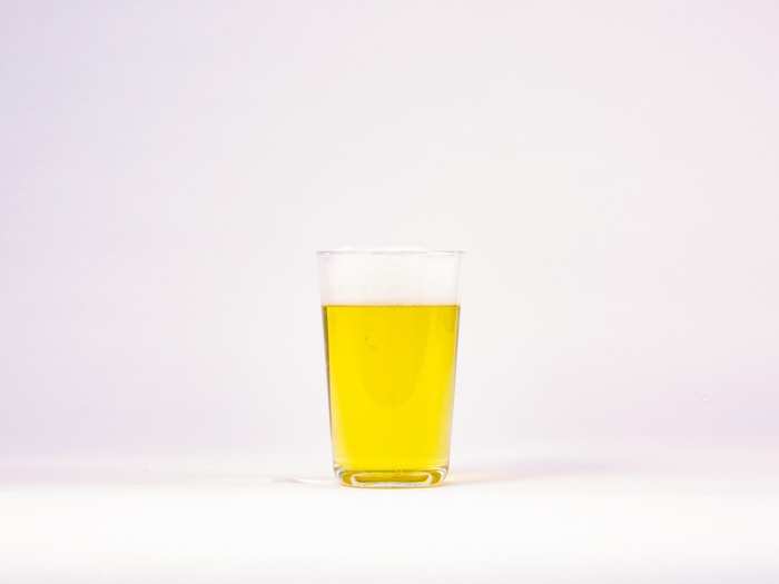 One reporter described the beer as tasting "kind of like paper".