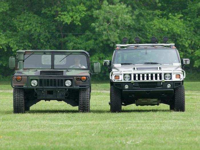 While the H1 shared a great deal with the military-spec Humvee, the H2 was built on a platform cobbled together from the Chevy Tahoe and GM