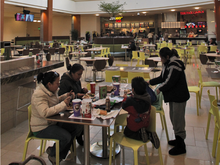 Today, diners at the Southdale mall food court have plenty of choice.