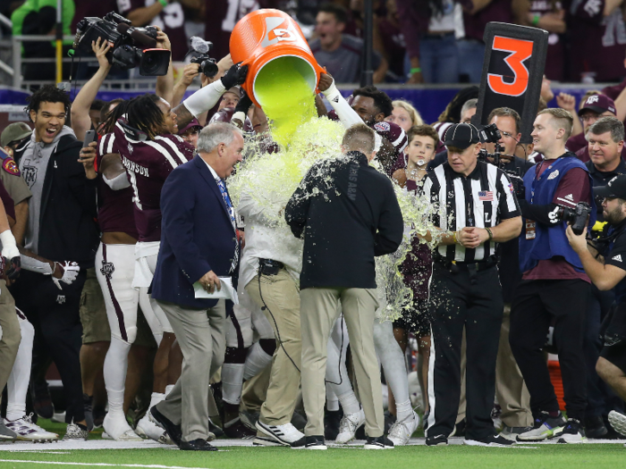 What color gatorade will be poured on the winning coach?