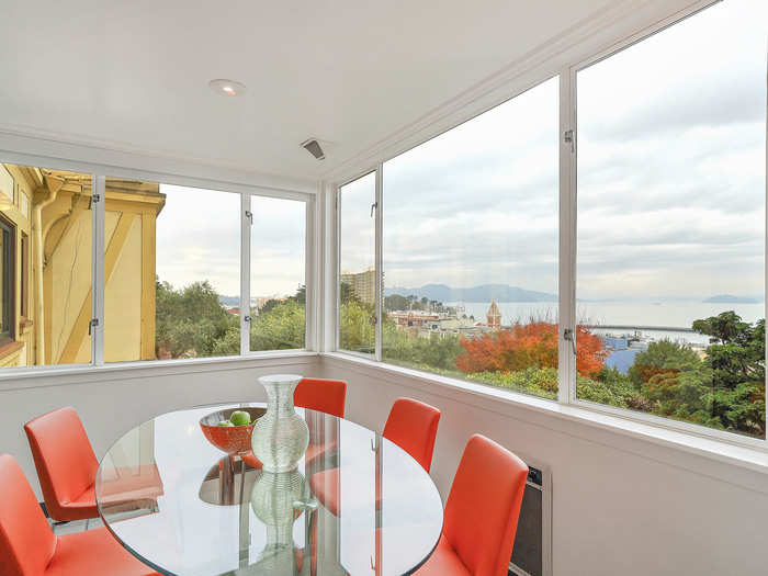 It offers views of the North Bay, including Sausalito and Alcatraz.