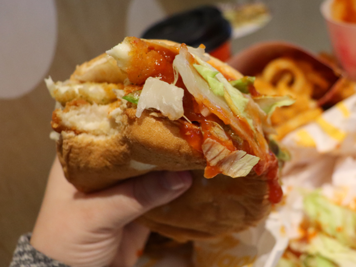 However, the Arrabbiata sauce quickly proved to be a problem. The somewhat sweet, somewhat spicy sauce tasted like a cheap, off-brand tomato sauce. And, it was everywhere — soaking into the mozzarella sticks, drowning the lettuce, dripping off the sandwich onto my hands and jeans.