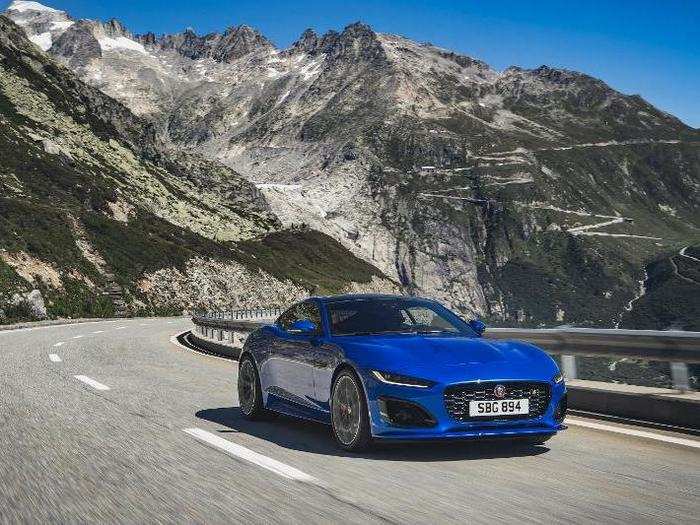 Top-of-the-line F-Type R models offer the optional supercharged 5.0-liter V8, good for a claimed 575 horsepower and 516 foot-pounds of torque.