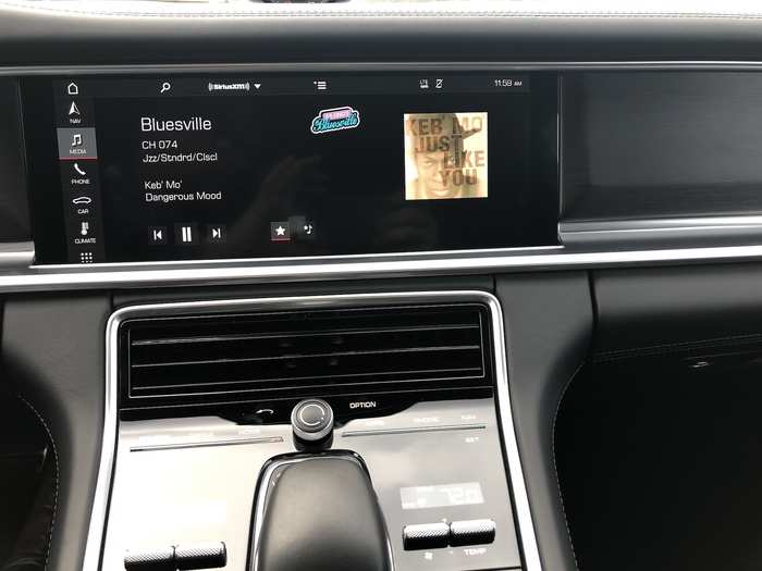 Infotainment runs on a relatively large yet discreet central touchscreen.