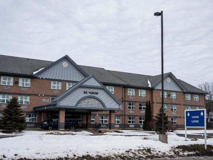 Canada plans to quarantine people in a motel, where they