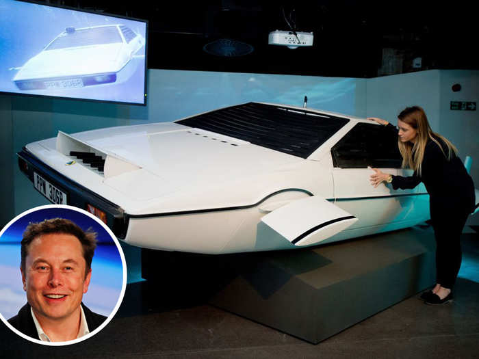 Unsurprisingly, Tesla and SpaceX CEO Elon Musk has an interest in unusual vehicles. In 2013, for example, he bought the Lotus Esprit submarine car that