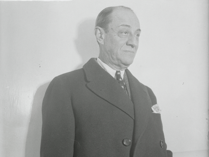 After R. H. Macy passed away in 1877, the Macy family continued to operate the business until 1985, when the Straus family took ownership.