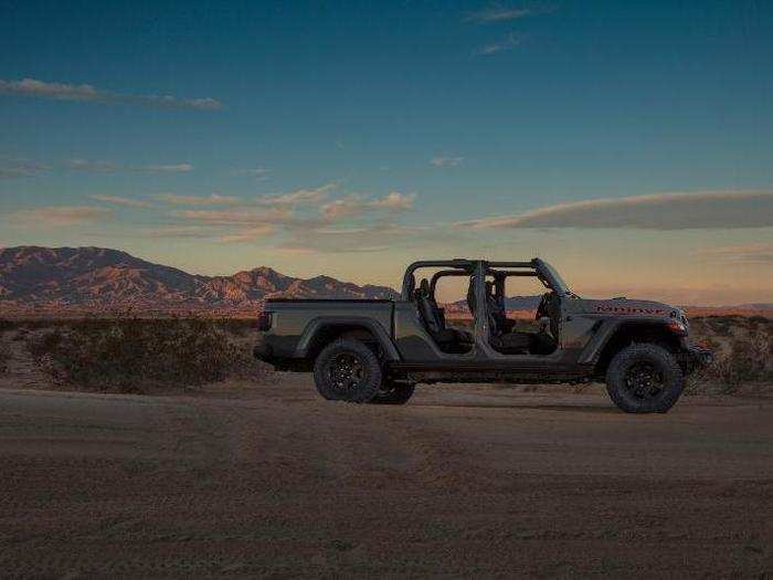 Jeep says Gladiator Mojaves will roll into dealerships starting in the second quarter of this year.