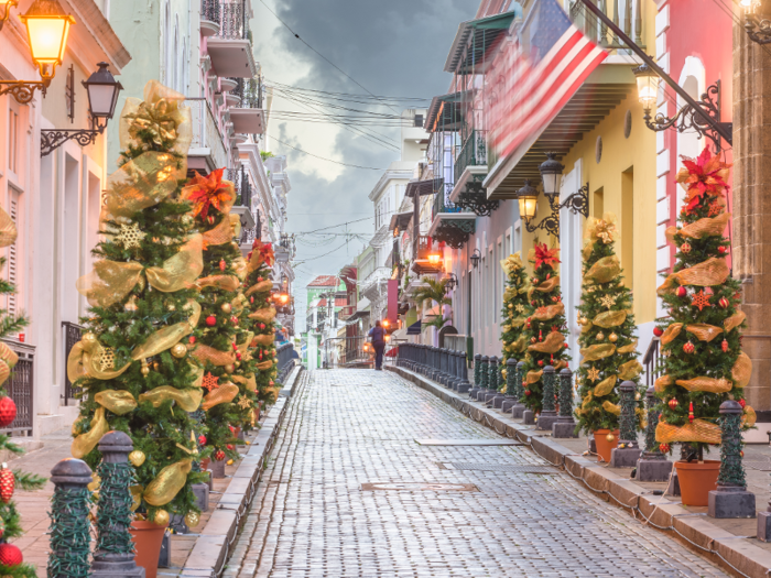 JetBlue then launched its first route to a destination outside the contiguous US, San Juan, Puerto Rico, where the company would eventually form a base, in 2002.