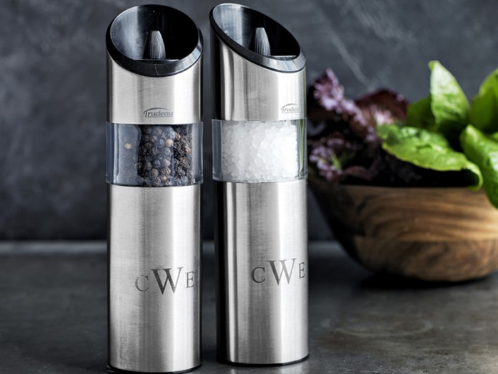 An electric salt and pepper mill