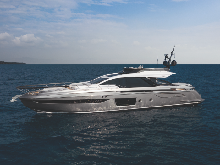 2. The Azimut S8 utilizes a triple propulsion system engineered by Volvo to run quietly.