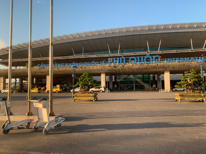 However, on my third Vietjet flight in five days, things started to go wrong. When we arrived at Phú Quốc International Airport at 5 pm, we discovered that our flight has been delayed by two hours — a delay that Vietjet did not tell us about, despite a number of emails from the airline.