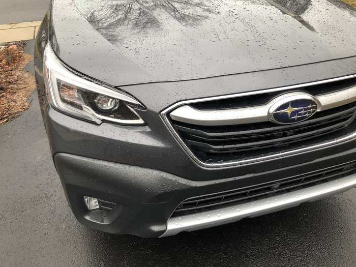 The fascia is where the action is for the Outback. The LED headlights offer the only properly sleek design cue on the entire car, and the grille provides a moderate sense of purposefulness thanks to that bold chrome bar that supports to the Subaru badge.