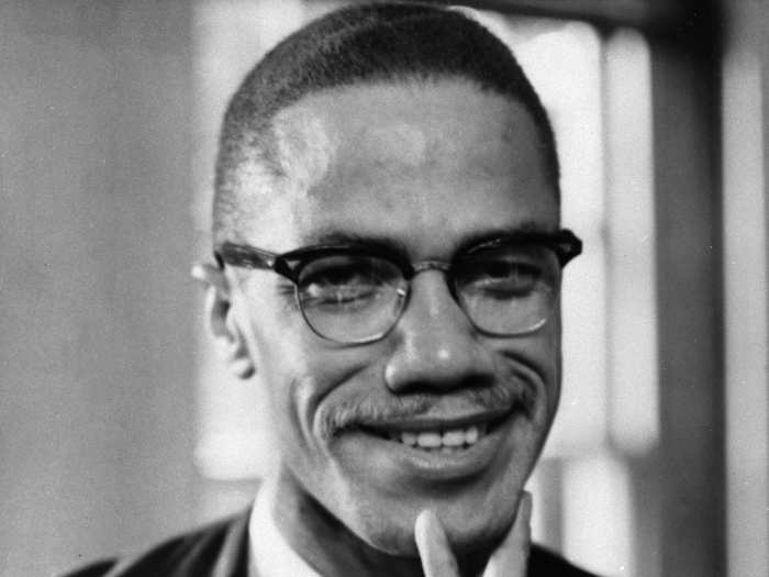 In 1954, Malcolm X became the chief minister of Mosque No.7 in Harlem. He had previously served as an assistant minister in Detroit, and first minister in Boston.