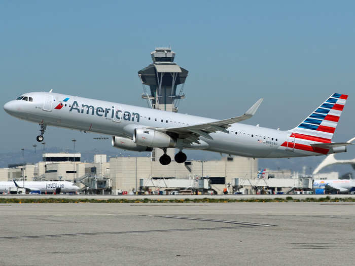 6. American Airlines: New York (JFK) - Los Angeles (LAX)