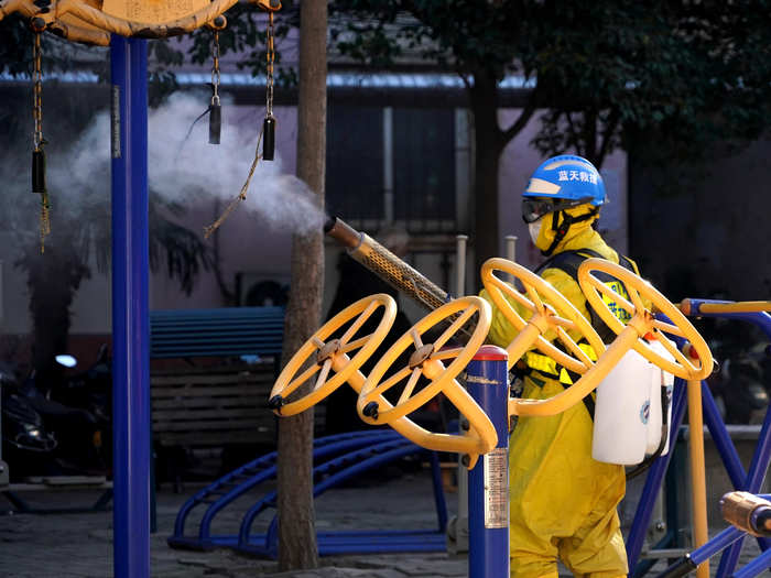 Members of the humanitarian organization Zhengzhou Blue Sky Rescue have been working to disinfect public spaces in the city.