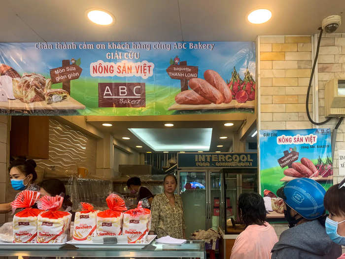 I nabbed a bag of my own after waiting in line for just 20 minutes, as customers clamored to get their hands on the bread.