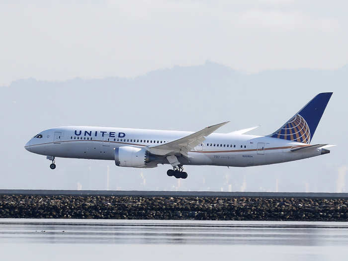 United Airlines became the first and only US operator of all three variants in 2018, with the airline being an early adopter of the 787-8 and subsequently taking delivery of each additional variant as they became available.