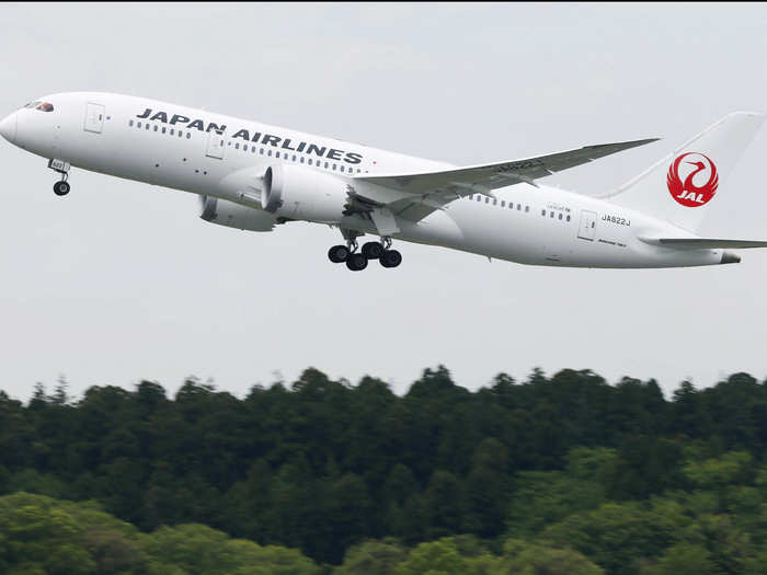 After All Nippon took delivery of the first seven Dreamliners, deliveries to other customers began including Japan Airlines,…