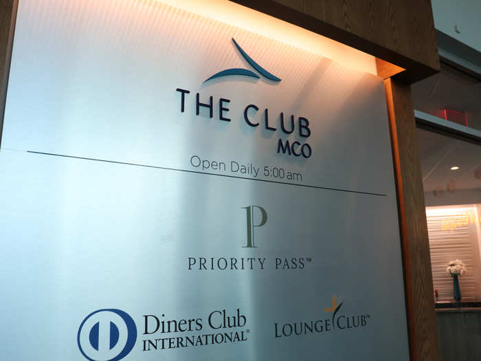 This lounge, unlike its counterpart, is open primarily to members of lounge access programs such as Priority Pass rather than premium cabin flyers.