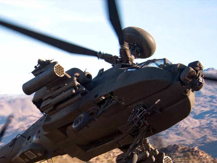 The Boeing helicopter’s also come equipped with a longbow radar which allows it to hover at a safe a distance, targeting from beyond the horizon and past obstacles. This plays a big role in survival when fighting a terror threat on the ground.