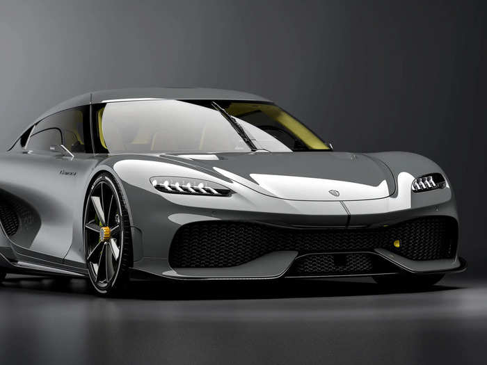 There are other exotic, powerful family haulers out there — namely, ones like the Lamborghini Urus, the Ferrari GTC4Lusso, and the Porsche Taycan — but Koenigsegg