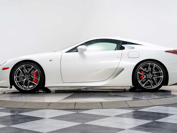 About 68% of the LFA is made of carbon fiber.