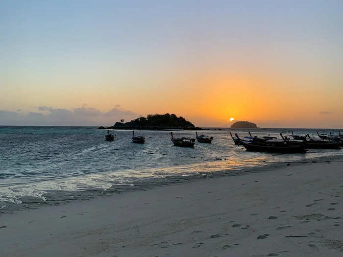 The L-shaped island has three main beaches: Pattaya Beach (which is more resort- and nightlife-centric), Sunrise Beach, and Sunset Beach.