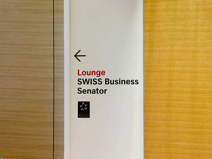 The Swiss Business and Senator side of the lounge is the largest, with the most capacity out of the two sides since business class cabins often feature more seats than first-class cabins.