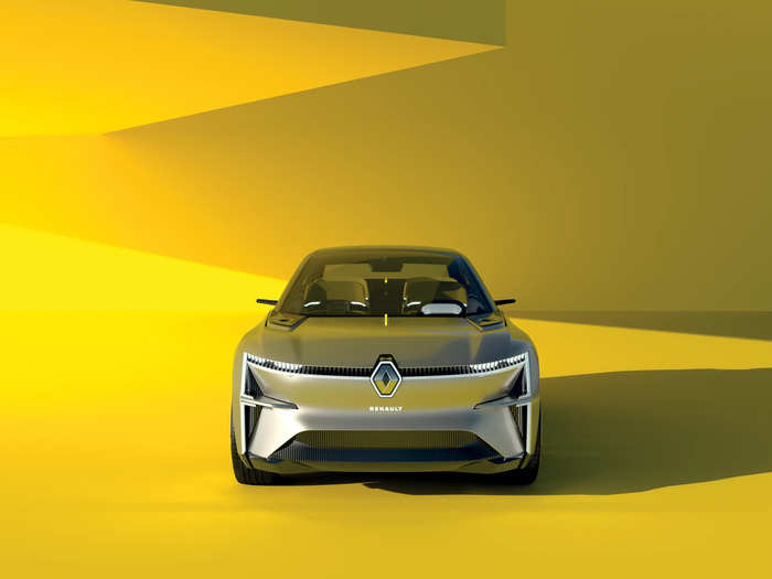 Renault envisions that drivers will be able to pull up to a charging station and receive the range-extending, 50-kWh battery pack.