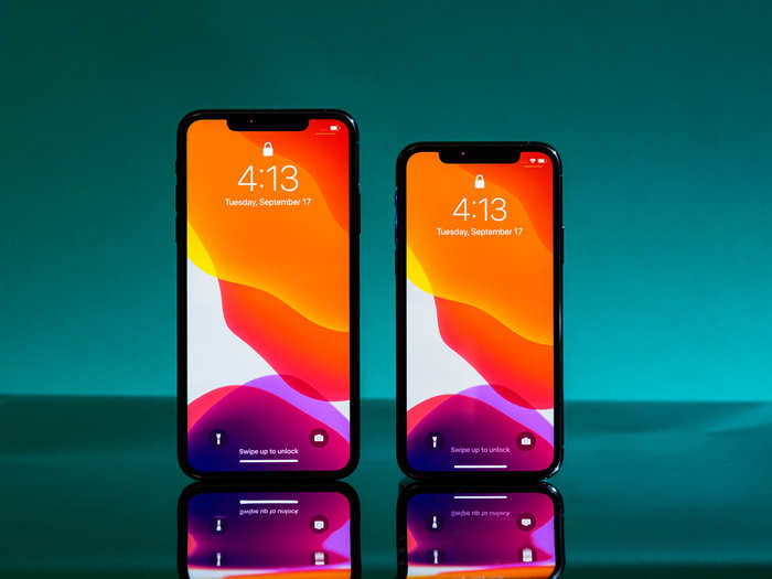 Non-Apple wallpaper options available in the iPhone