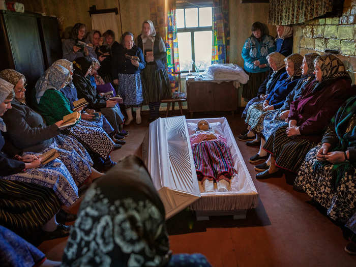 In 2008, a few years after her initial visit, Gjelstad received an invitation to return to Kihnu to photograph a funeral, something few foreigners have witnessed.