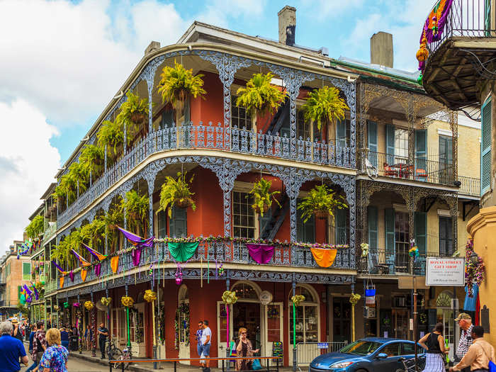 Mayor LaToya Cantrell of New Orleans, Louisiana announced a service curfew for bars and restaurants from March 15.