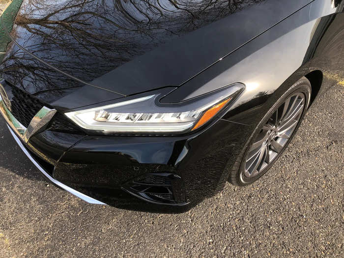 The headlights, with the chrome bling, are the defining aspect of the front end. They certainly look like they mean business.