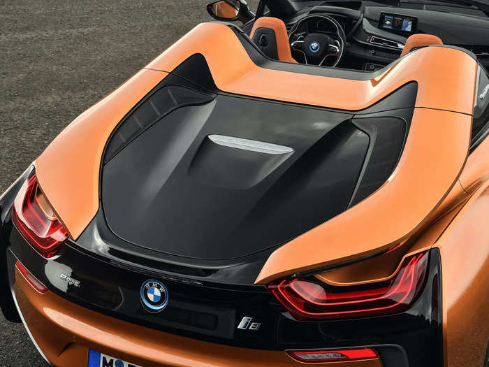 With the bigger battery, BMW rates the current i8 as cranking out a total of 374 horsepower.