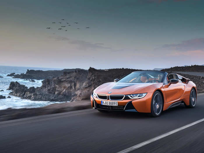 The same year that the drop-top i8 hit dealerships, the i8 got a higher-capacity battery.